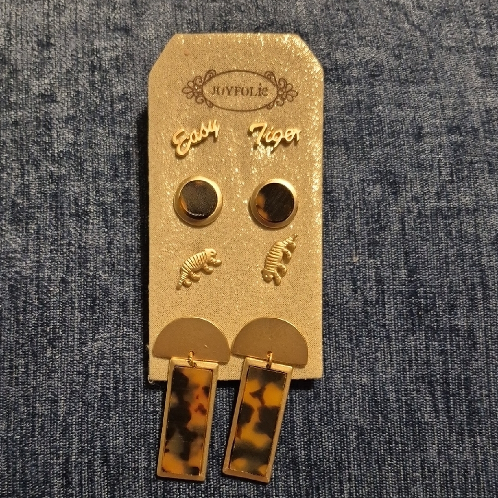 New Joyfolie Earing Set